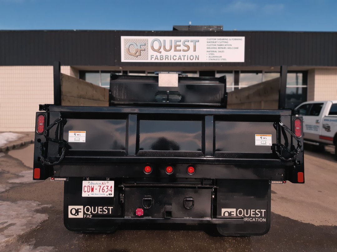 LightingQuest's tweet image. Elevate your business with a dump box installation! From snow to gravel, be ready for anything, boosting your company's efficiency with dump body trucks.

 #DumpBox #TruckUpgrades #EfficiencyBoost #WorkTruckSolutions #ConstructionLife #JobReady