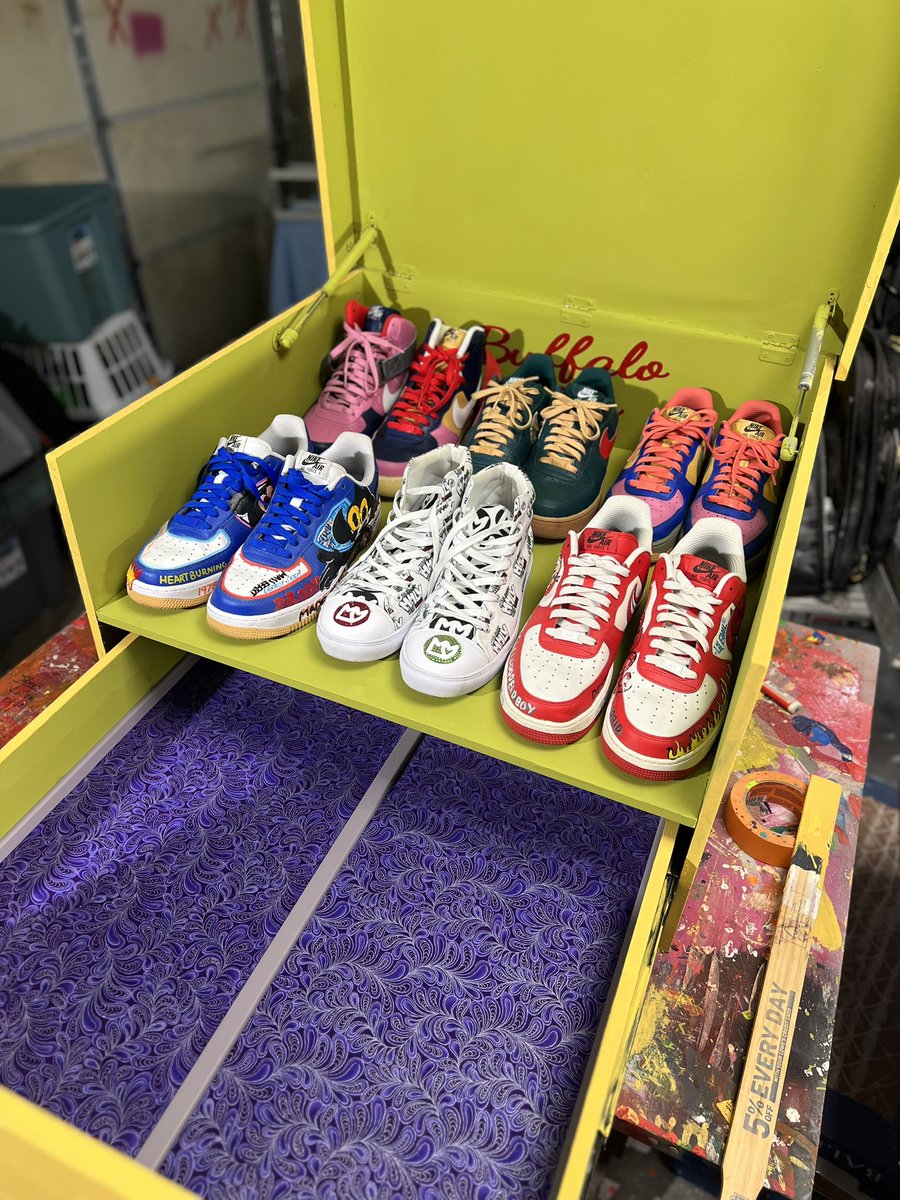pure_paint_life's tweet photo. Lil something for all my #sneakerheads out there 🌟🌟🌟 #buffalokids #MMLV https://t.co/5KlqkLBuq9