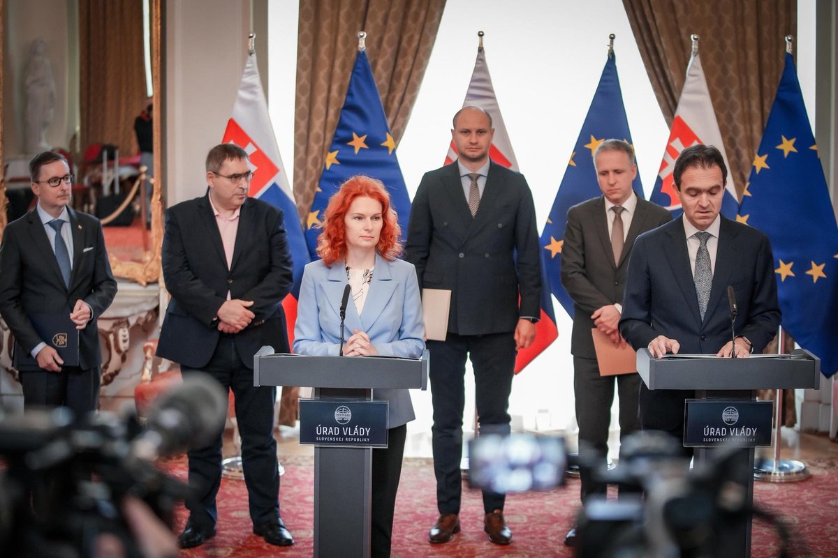 SK_Recovery's tweet photo. Good news for 🇸🇰

Today, @SK_Recovery is submitting its 3rd payment request for € 815 million after achieving all of the 27 milestones and targets.

Read more about milestones and targets 👉 https://t.co/ZA4SRx2Ubx
@EU_Commission @ZEKvSR https://t.co/nnoPN3jz1s