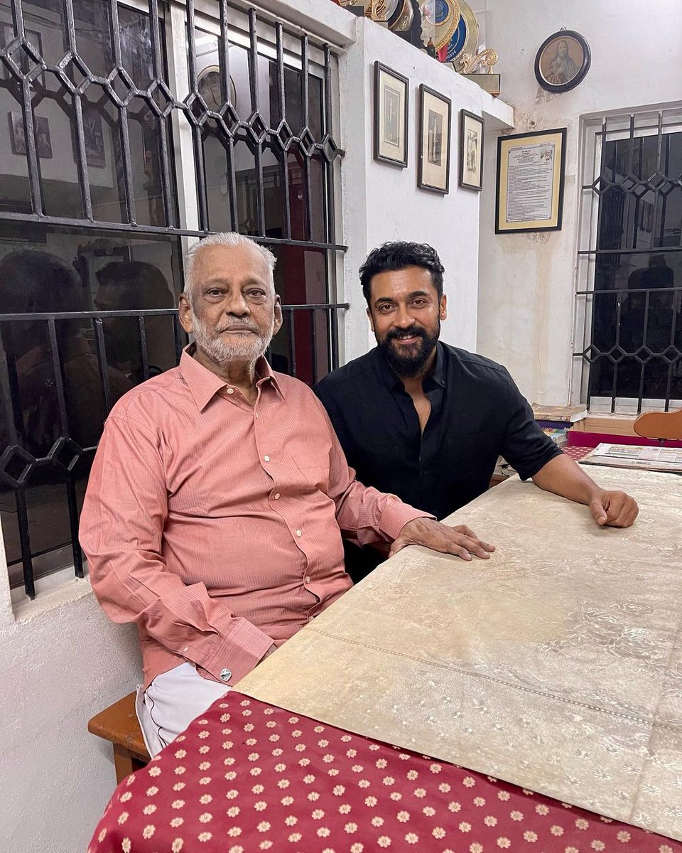 SuriyaFansClub's tweet photo. Exclusive pics of @Suriya_offl na with his Mentor &amp; Professor ❤️

#Kanguva #Suriya43 #Suriya https://t.co/6VhAxVXhmL
