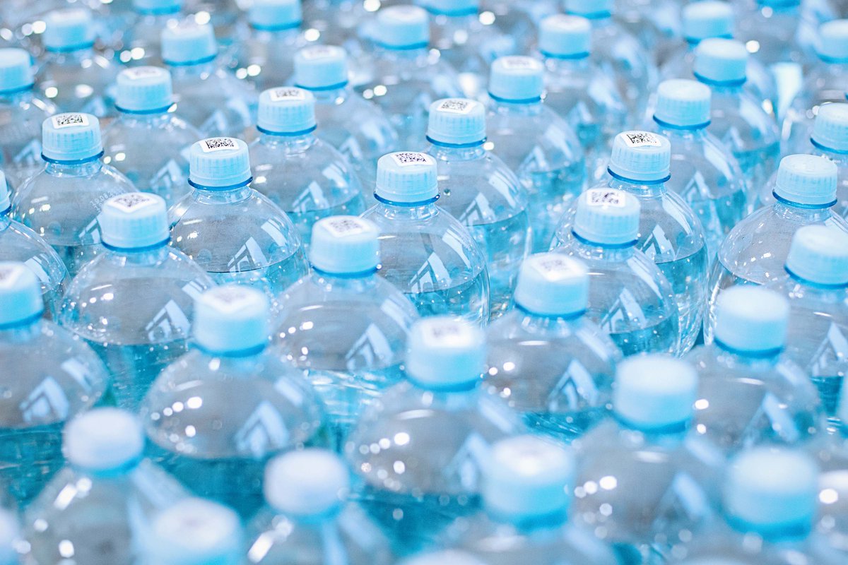 bryantchristie's tweet photo. Read our latest Global Insight and learn how the UN has created a "Zero Draft" to aid the drafting of their Plastics Treaty in an effort to create standardization among plastic packaging regulations. Click here: https://t.co/KGS0qFDyKy https://t.co/P8IqDl7oOw