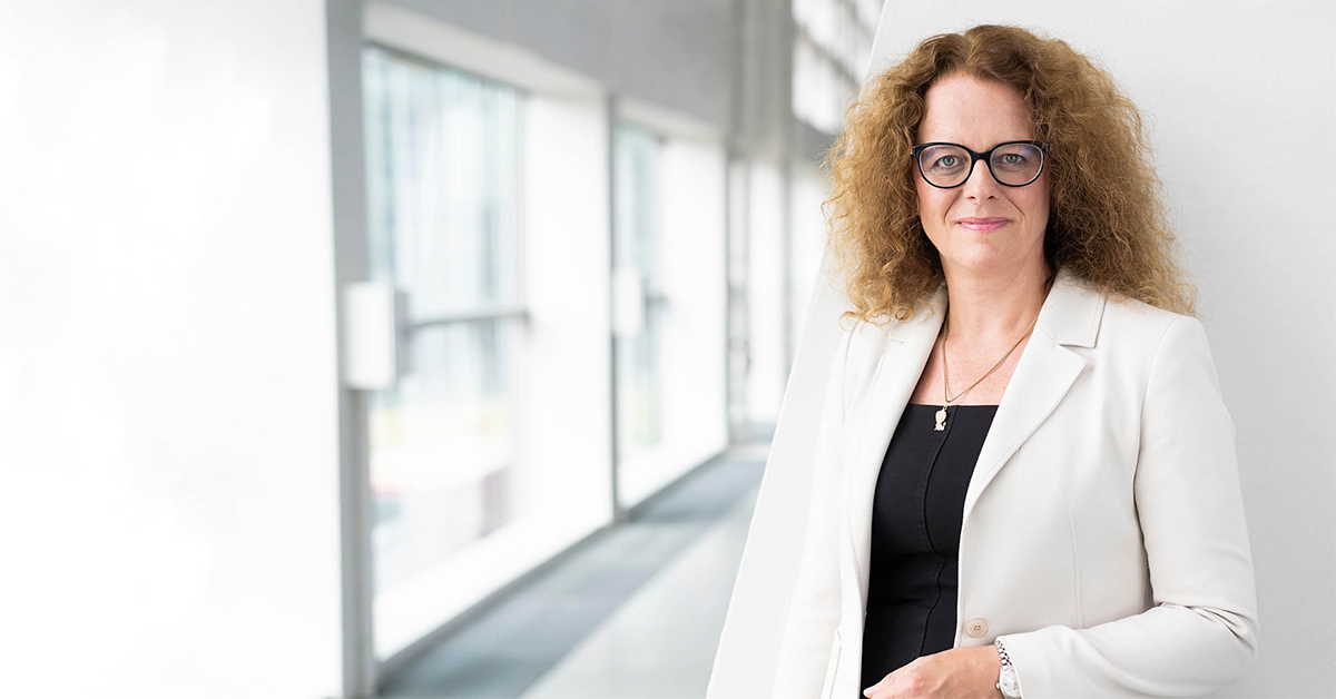 ecb's tweet image. Money still matters for monetary policy, says Executive Board member @Isabel_Schnabel. The strong post-pandemic rise in broad money growth was a harbinger of the subsequent inflation surge and may have contributed to entrenching adverse cost-push shocks ecb.europa.eu/press/key/date…