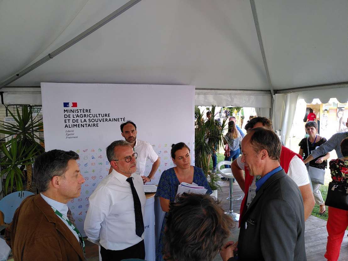 🖊️Renouvellement de la convention entre la #DRAAF #Auvergne Rhônes Alpes et la FRAB AURA pour développer la #bio dans l'enseignement agricole #Tech&amp;Bio