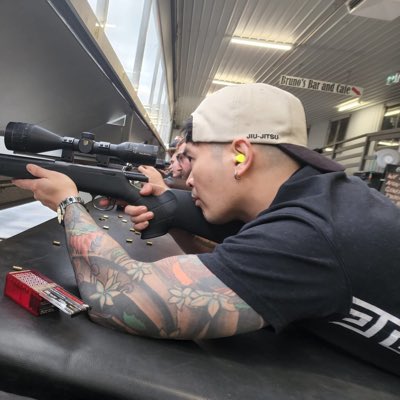 therealgeneric's tweet image. #NewProfilePic