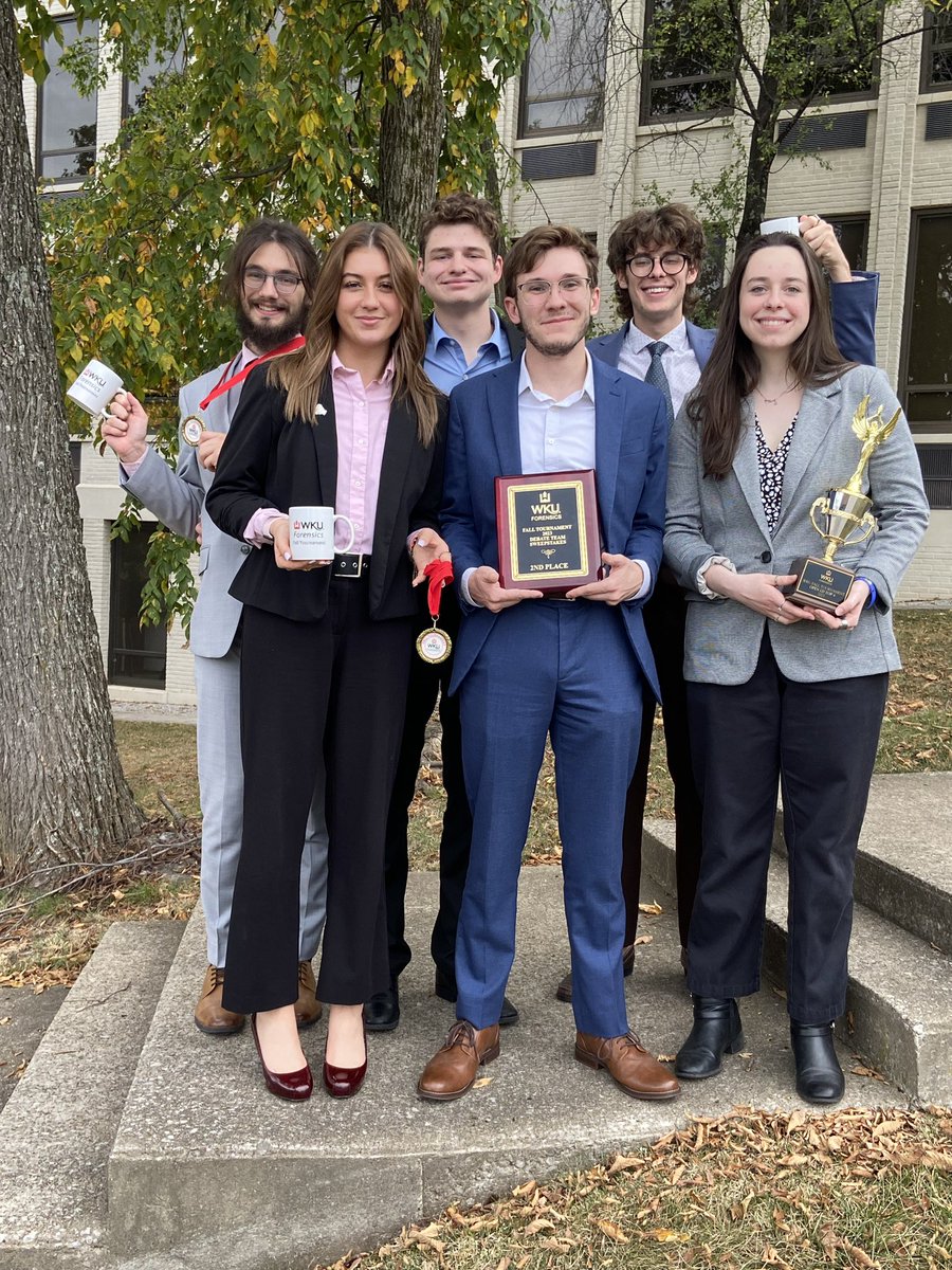 trumanforensics's tweet photo. Fun weekend with great folks! Special thanks to Ben Davis and Kevin Minch for accompanying the team on their travels. As well as our alumni that judged virtually, Macy Cecil and Jackson Elder. 🐶💜 https://t.co/88I6O1smCE