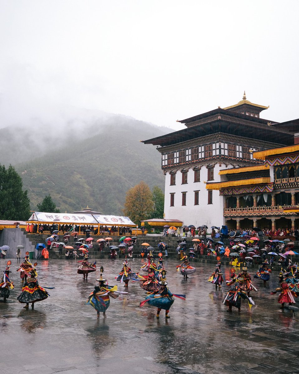 tourismbhutan's tweet photo. Dive into the kaleidoscope of colors and culture at the on-going Thimphu Tshechu.
#ThimphuTshechu #ThimphuTshechu2023 #BhutaneseFestival #Thimphu #Tshechu #Bhutanbelieve #Bhutan #BhutanTourism #VisitBhutan #TourismBhutan #BhutanDiaries #BhutanTravel #Believe https://t.co/UlAWHkhkNK