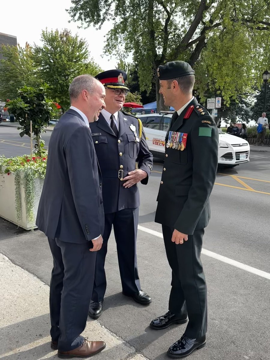 MayorPaterson's tweet photo. This weekend I welcomed @HmcsCataraqui to exercise Freedom of the City in recognition of the establishment of the Royal Canadian Naval Volunteer Reserve in 1923. What a great opportunity to celebrate our connection with the military community.
@Comd_KGN_Cmdt 
#ygk #cfbkingston https://t.co/2yKNQkf3YM