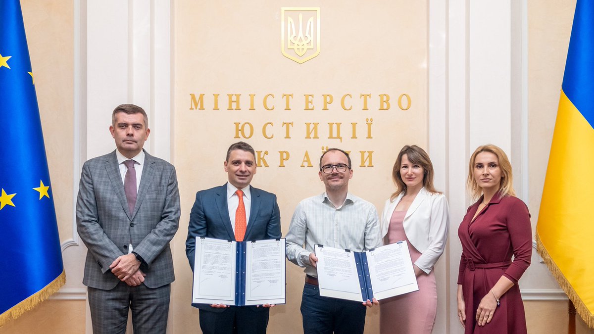 IDLO's tweet photo. With the signing of the Host Country Agreement, IDLO strengthens its strong &amp; expanding partnership with #Ukraine, which includes support to state institutions and civil society &amp; for accountability &amp; justice for those who have suffered and continue to suffer from the invasion. https://t.co/FRcRNgJgZR