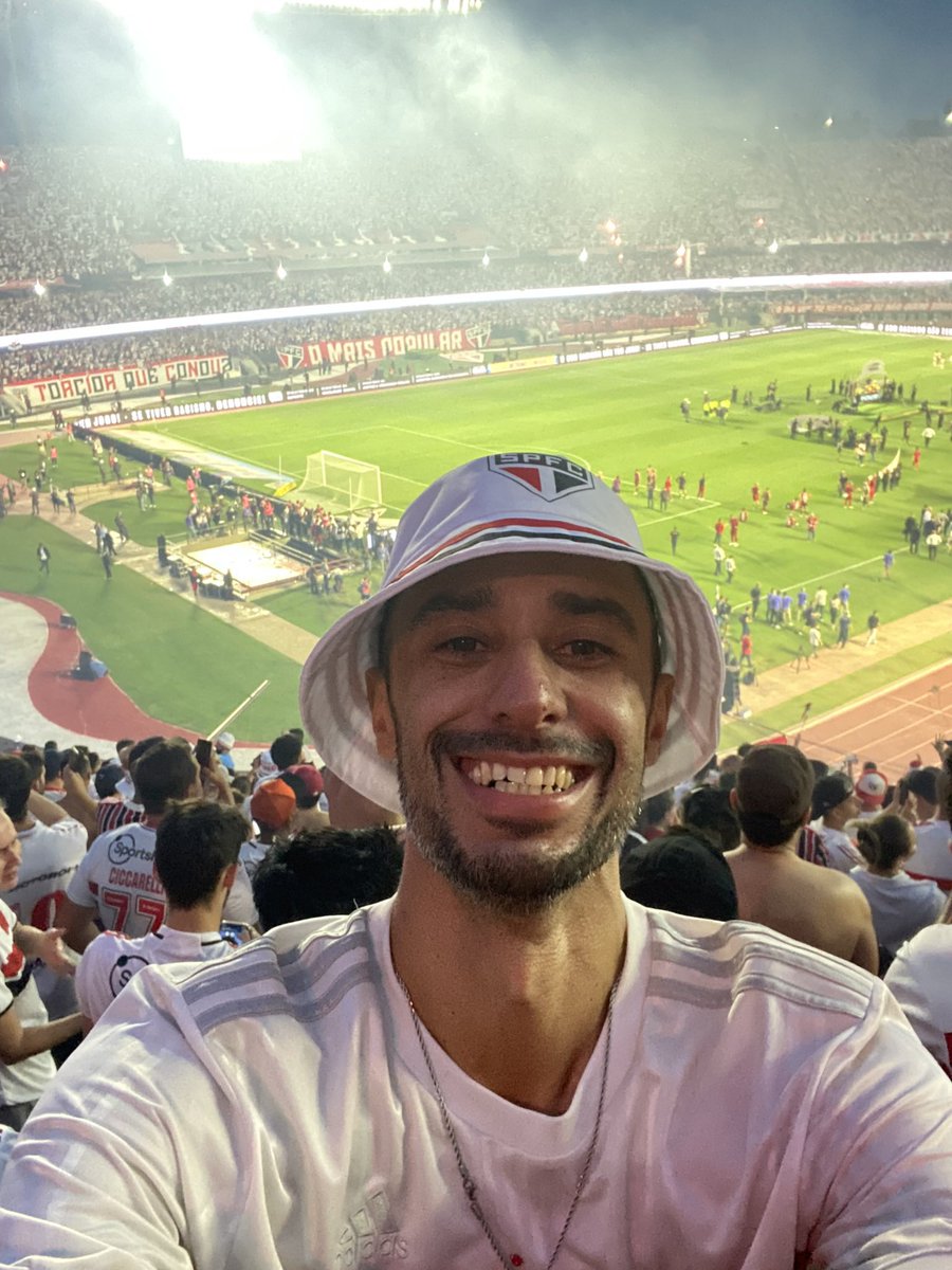 rodriguesti85's tweet photo. É campeão !!! #SP01 https://t.co/GE6WiVIsTS