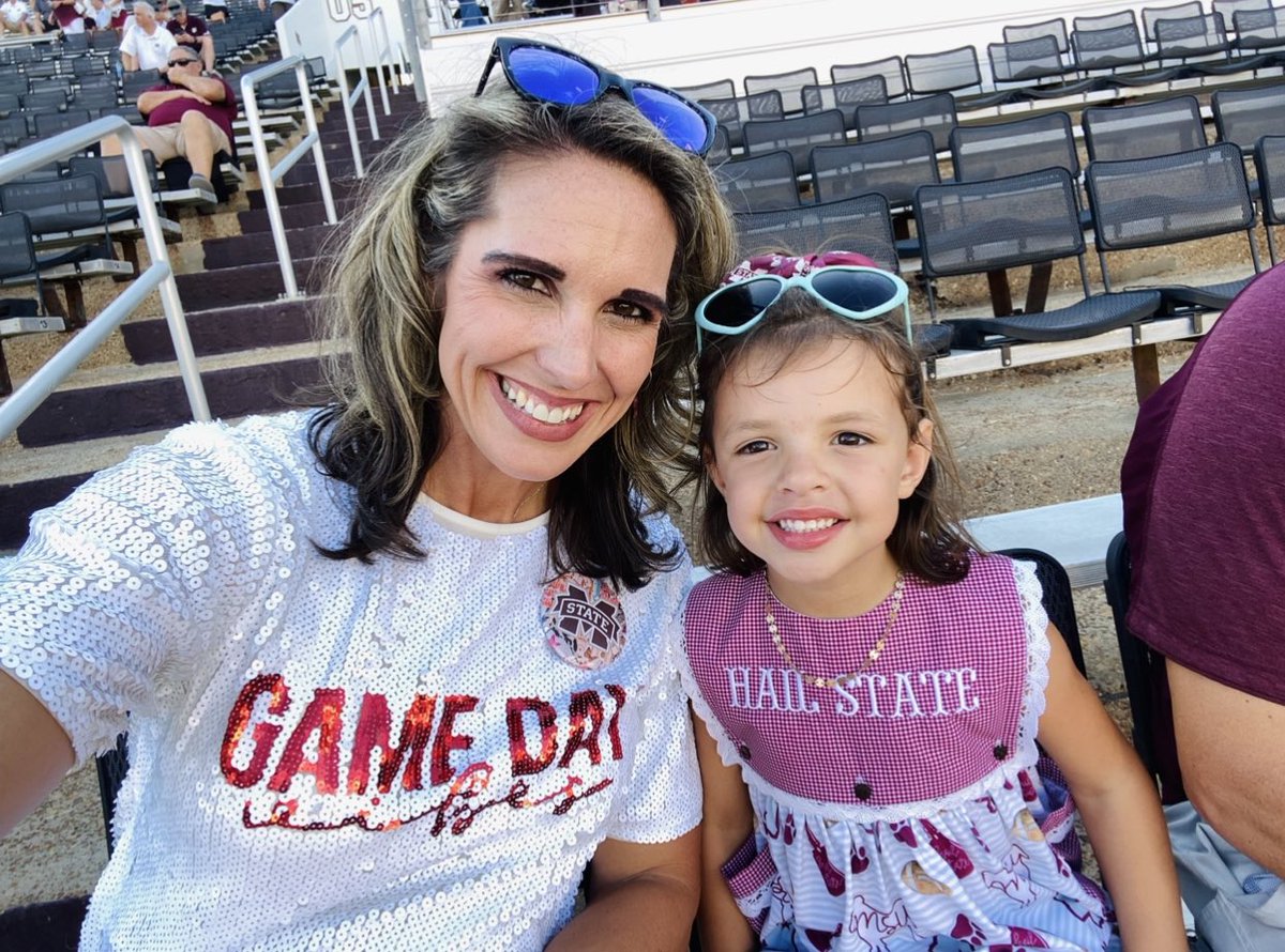 MamaJAWalters's tweet photo. 🩷💜National Daughter’s Day💜🩷
Literally, one of my favorite humans in the whole world.
I am thankful God/my mama chose you to be mine. You’re my mini-bestie, sassy girl, makeup applicator, cheerleading guru, strong-willed child, & the best parts of me💞 #AllisonCK #mybabygirl https://t.co/TRrEJV1AJn