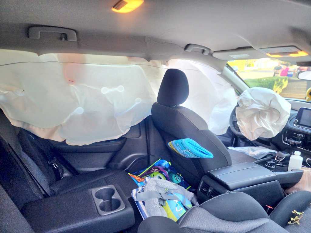 saeuchelle's tweet photo. REPOSTS AND SHARES HEAVILY APPRECIATED 😔🙏

This is probably the most desperate post I'm going to make. All shop support will go to purchasing a new vehicle. 🚗

DISCOUNT CODE: HELPINGHAND

🛒 https://t.co/jjxjb8OTK3

Brief explanation down below! https://t.co/O8v7fWuh9S