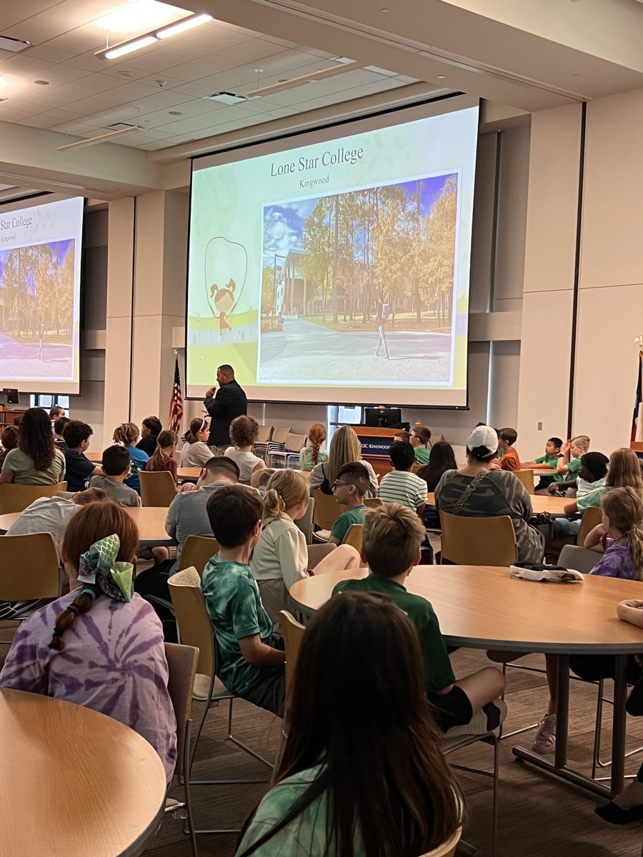 techiejessi's tweet photo. @HumbleISD_GTE 4th grade did our 1st college tour today!! Thank you @lonestarcollege and our counselor Mrs Wilks for this awesome opportunity! #shinealight https://t.co/zOY2vVceWo