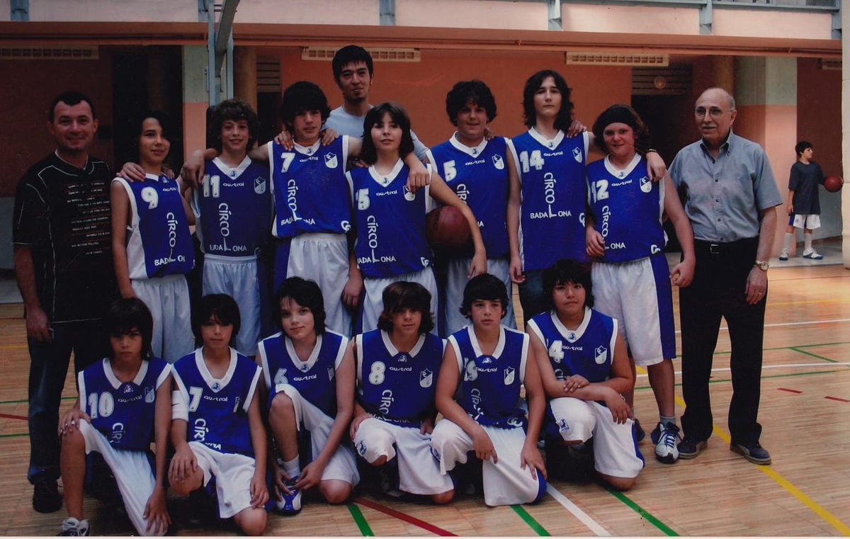 elcircol's tweet image. Ha mort el senyor Pere Costa. Referent per molts de nosaltres. Un pilar de la història d'El Círcol i del bàsquet a Catalunya. Un home íntegre, bo, estimat. Molta tristor per la seva marxa. Un orgull per qui l'ha conegut. El Círcol ÉS per gent com el senyor Costa. Fins sempre.