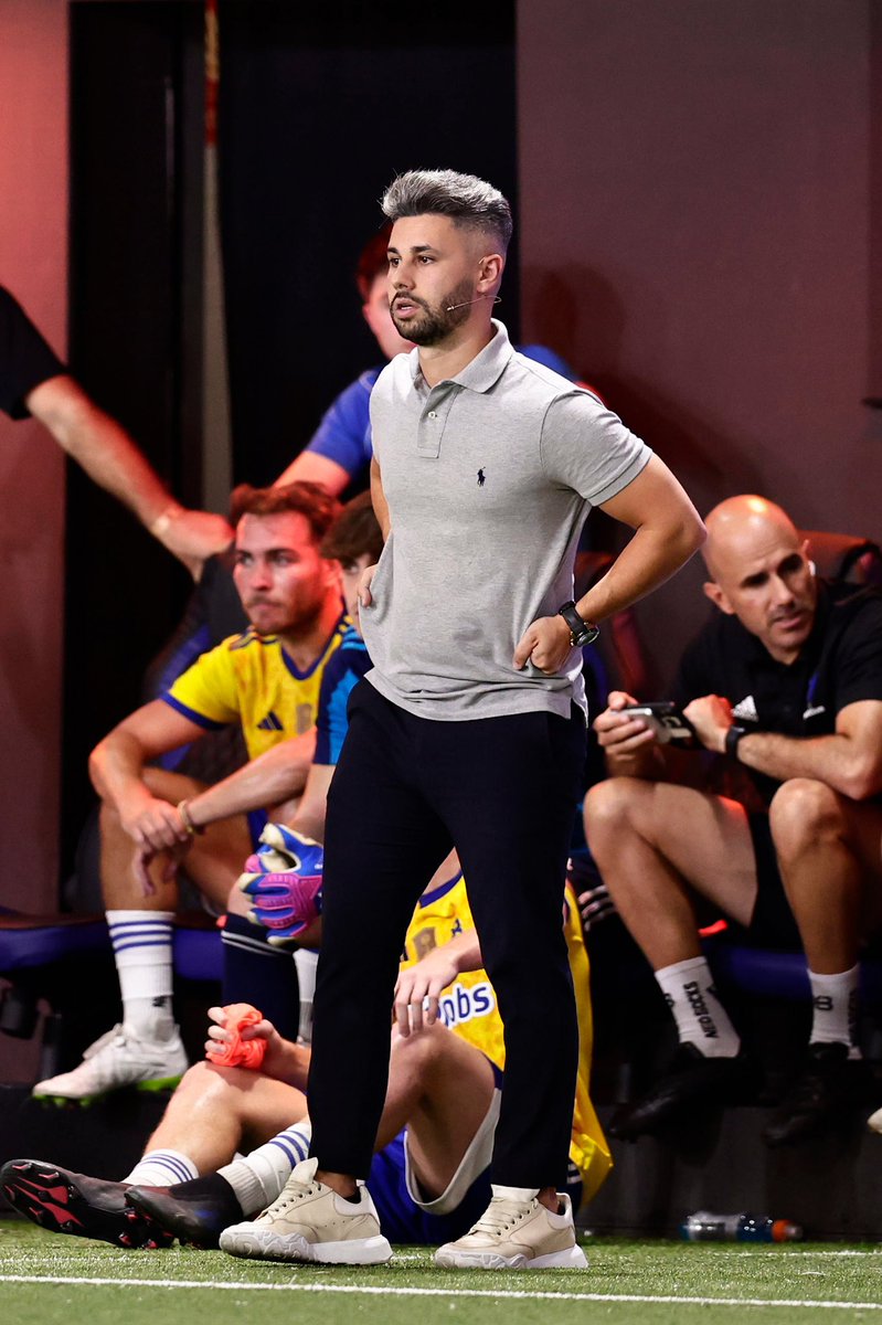 Logramos nuestros primeros 3 puntos a base de creer en nosotros mismos y no bajar los brazos.

El equipo está comprometido y con hambre de ganar. Todavía quedan las batallas más difíciles, pero tenemos las herramientas y la confianza para seguir peleando por el objetivo.