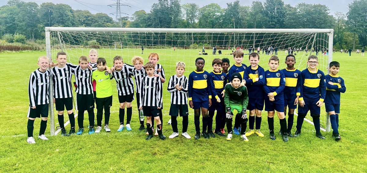 KEYfc2021's tweet photo. Our 2013 Eagles had an away fixture this weekend to Glentanar.
The boys played well against a very good Glentanar team.
Well done lads keep up the hard work π€
Kit sponsor Aberroof
#kincorthemiratesyouth #halakc #keyfc #youthfootball #communityfootball #developmentfootball https://t.co/lGuYIVxvM2