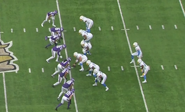 RealMNchiefsfan's tweet photo. Bullmoose is right. A tackle who plays pure as the driven snow, like Rashawn Slater, would never line up too far back and hey what's this. 

(this took 2 minutes to find just looking up this dude's favorite team. This happens in every. single. game) https://t.co/jNVpy1yylm