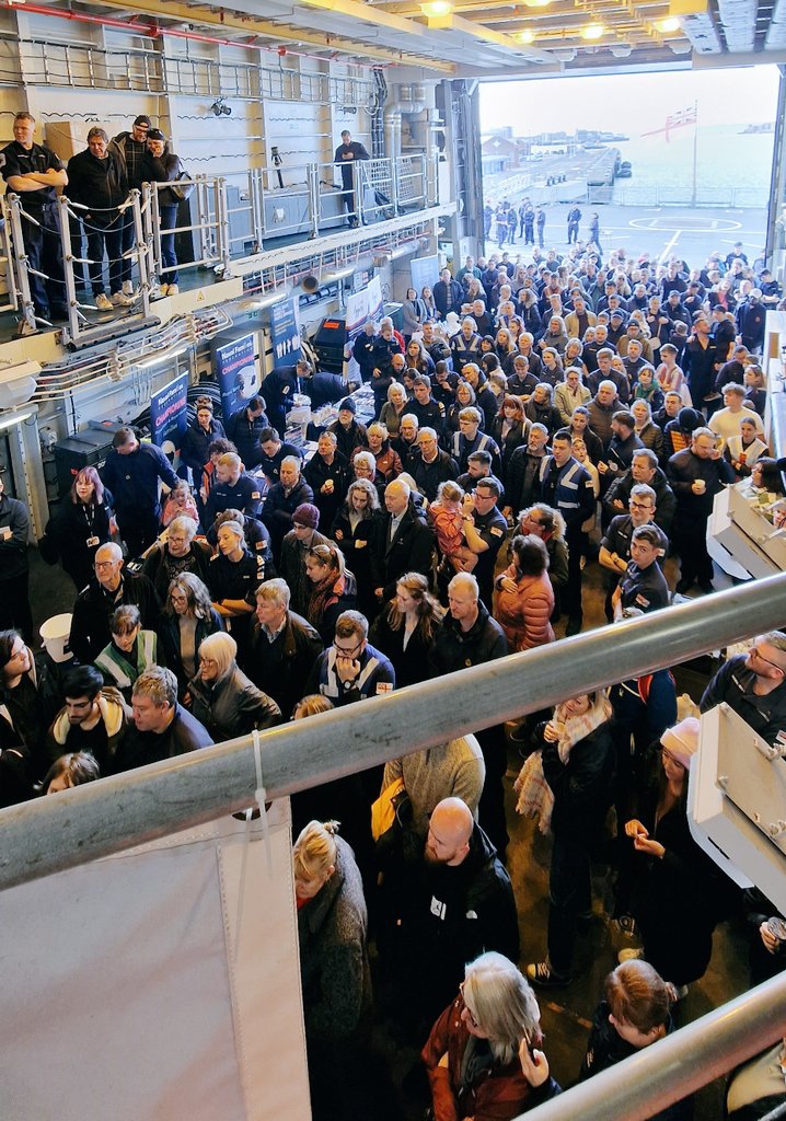 HMS Diamond tweet media