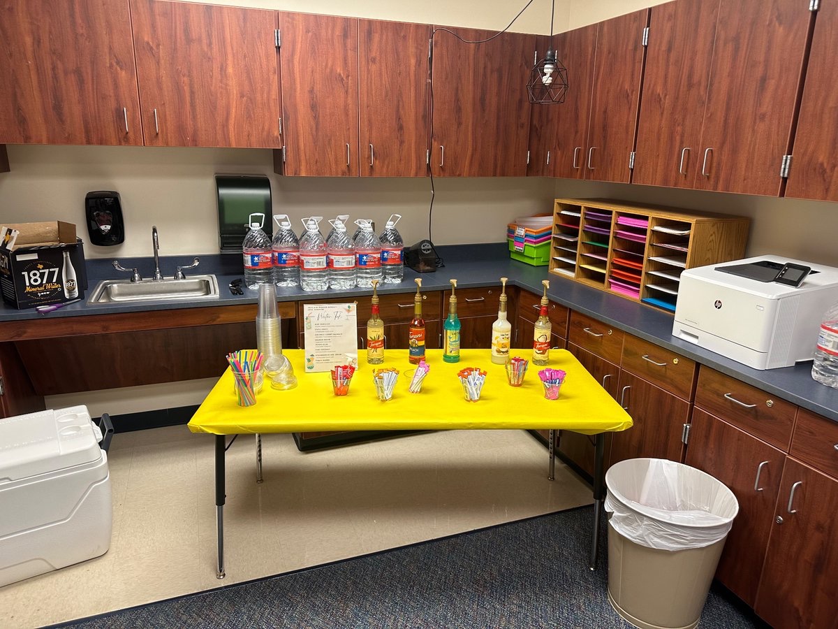 Thanks to our awesome Sunshine Committee for putting together a very ‘refreshing’ drink bar!  Great way to bring in a rainy Monday. 

#Unstoppable
#WeareSpring