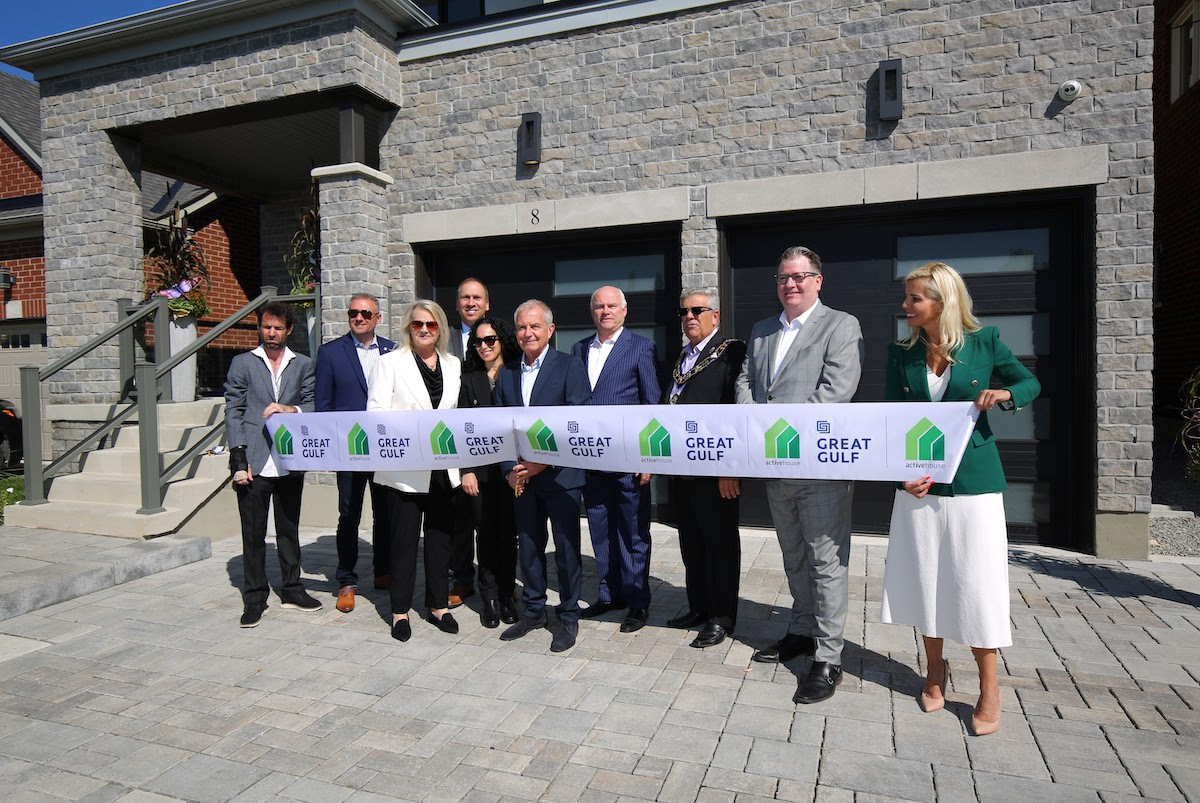 ymediagroup's tweet photo. Great Gulf launches revolutionary Active House in Ontario, and announces multi-year partnership with Georgian College
Read more at https://t.co/vhCvwnc9rK
#ymedia #southasiandaily #GreatGulf #ActiveHouse #Ontario #GeorgianCollege
@greatgulf @YudhvirJaswal @georgiancollege
https://t.co/8DM9tc7LVr
