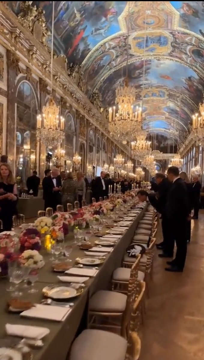 6.270.000€ !!!!! C’est ce qu’a coûté le fameux dîner du château de Versailles lors de la visite de Charles III en France.
Soit 38.000 € par personnes présentes.
Évidemment c’est payé par le contribuable.
Selon une information le site actu
Visiblement le régime a de l’argent à