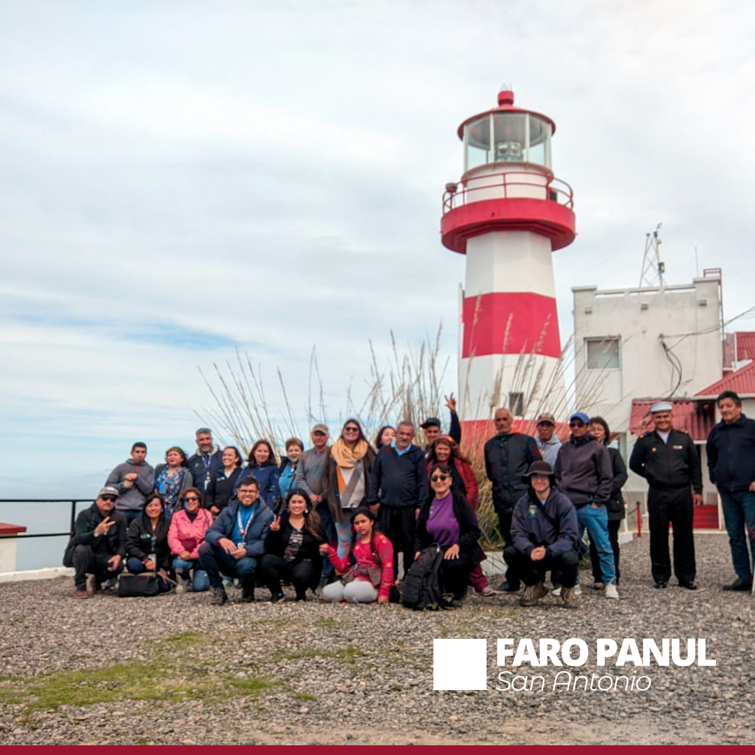 El sábado pasado un grupo de vecinos y vecinas convocados por el CCR San Antonio de Padua junto a un grupo perteneciente al Albergue 24 horas Noche Digna nos acompañaron en un entretenido tour 😊

#sanantonioyotecuido