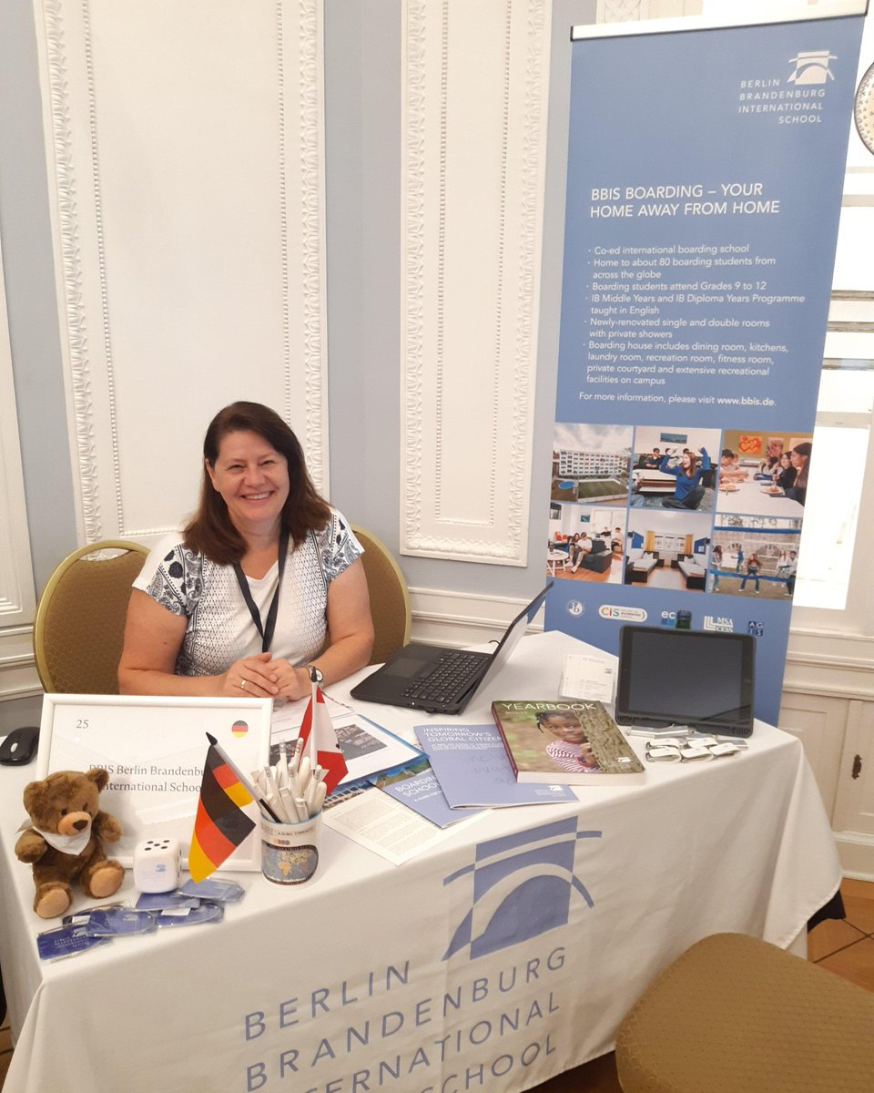 BBISofficial's tweet photo. Our #BBISBoarding team had a great time at the Excellence in Education boarding school fair in Warsaw this weekend. We enjoyed meeting interested students and their families and introducing our boarding school to them. #BBIS #boardingschools #internationalschools #IBworldschool https://t.co/wvgBAl8nBW