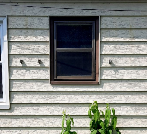 MADCITYWINDOWS's tweet photo. Another satisfied customer 😀 Seth and Nicole love their new windows! Mad City is the Midwest’s # 1 Ranked Remodeler! Start your home project today by giving us a call or message:

📞 Call Us: (800)-432-4369

📝 Fill out a Contact Form: https://t.co/XnAIbqQLNv https://t.co/28jpw9pdgW