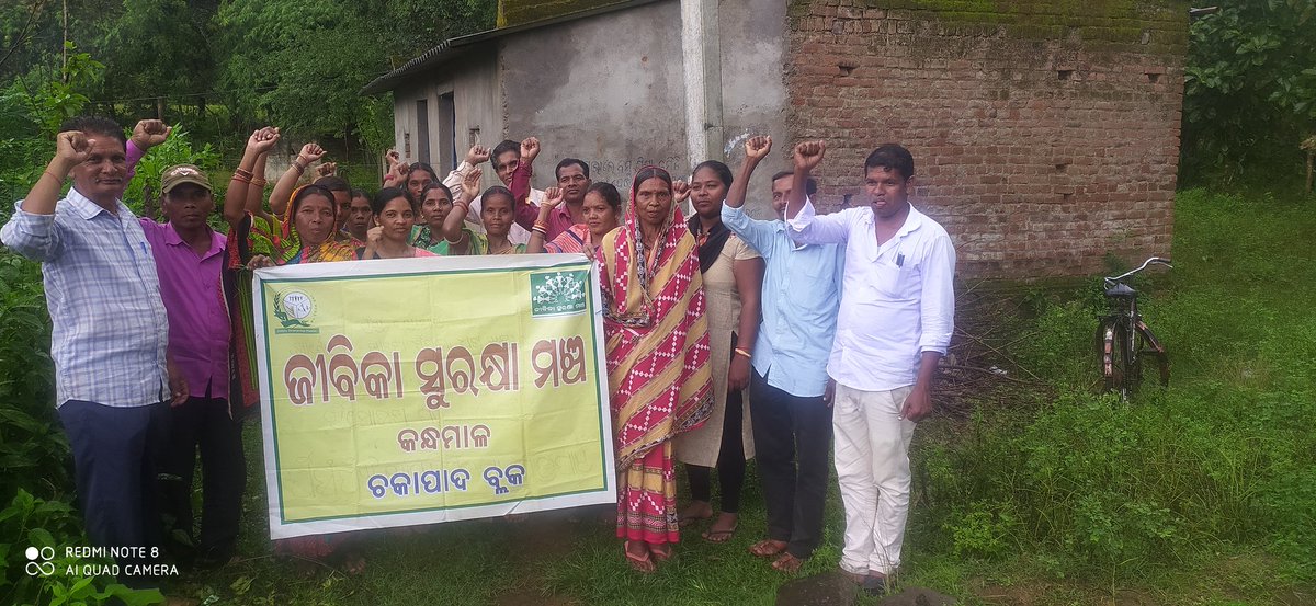 JSMKandhamal's tweet image. Jeebika surakhaya manch, chakapada BLC meeting was Organised for strengthening and sustainability #atamashaktitrust #MSMO #Osm #12baje #collectiveaction #traning #Meeting #empowerment