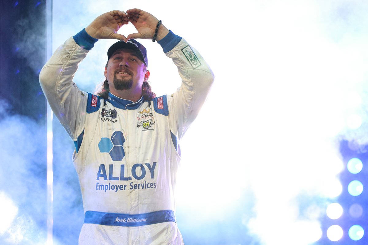 Josh6williams's tweet image. In an effort to spread some joy on Twitter / X, let's have some fun.

Simply post your favorite race day photo and follow @AlloyEmployer for your shot at 2 VIP passes to any of the remaining 5 races.

Winner will be chosen on Monday, Oct 2, so drop those photos in the replies! 👇