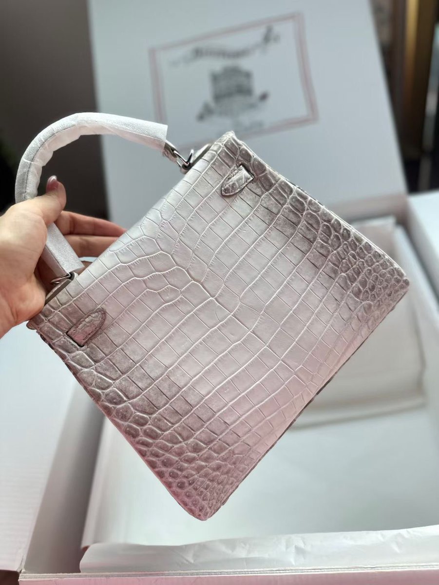 Exotic_Lin's tweet photo. #Kelly25
Import Nile Himalaya #crocodile leather https://t.co/AbdDBxLywx