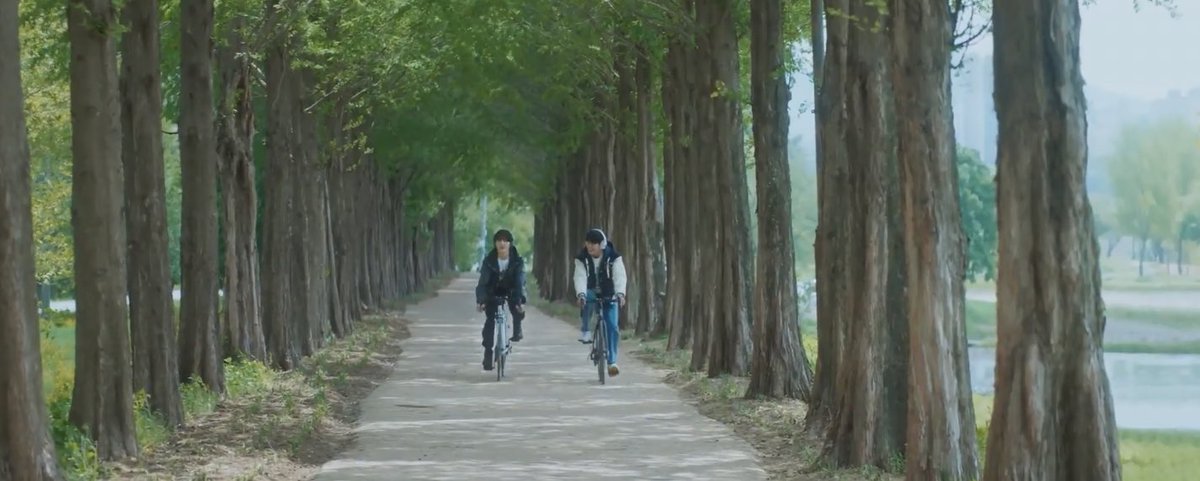 chwfilm's tweet photo. twinkling watermelon 반짝이는워터멜론 (2023)
— dir. son jung-hyun, writer jin soo-wan https://t.co/3aAj60MlSu