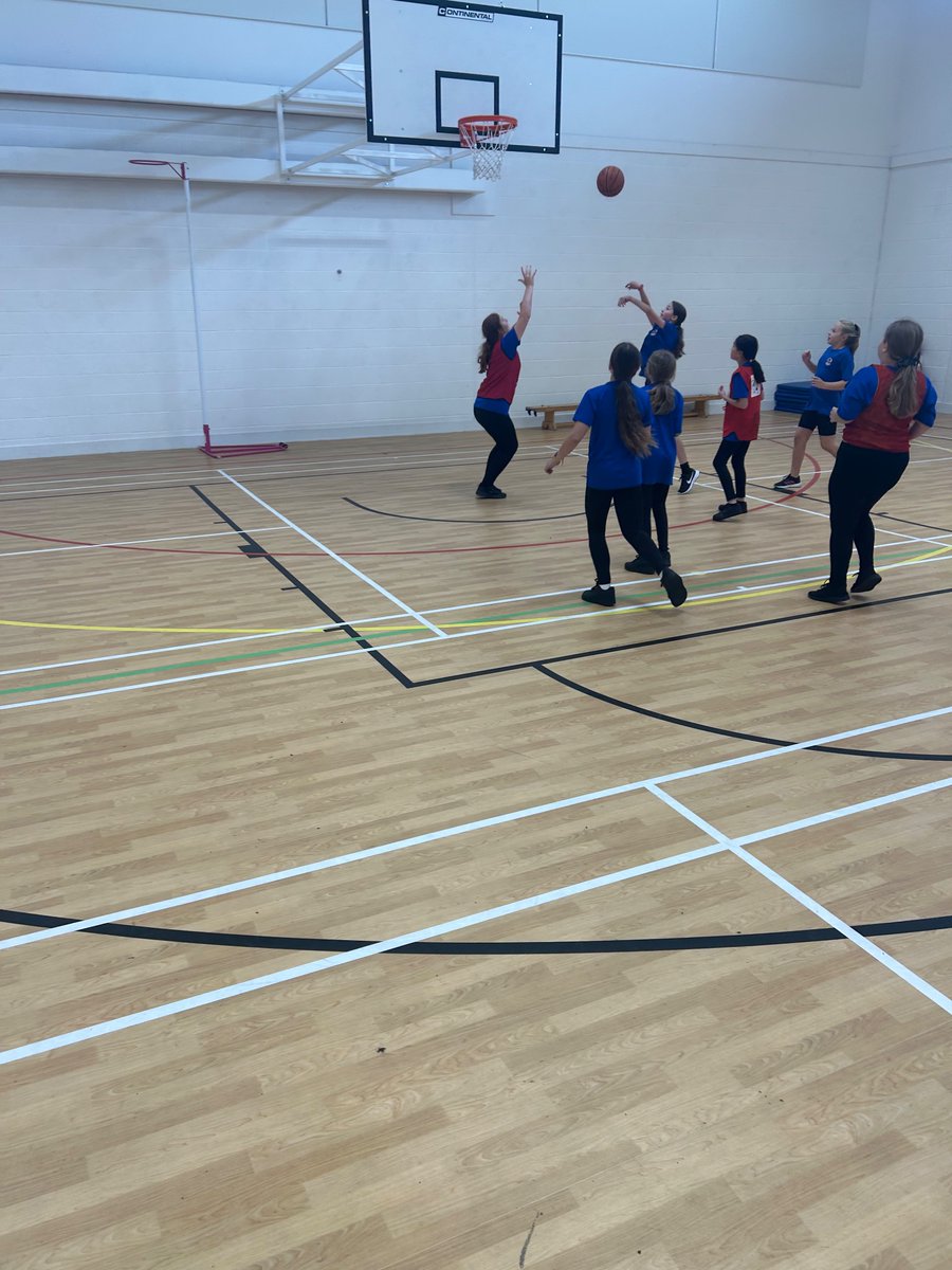 WhitmoreHighPE's tweet photo. 62 KS3 Pupils attending after school Basketball club. Outstanding πππ
#TeamWhitmore
#Needmorehoops https://t.co/k94O0UYwIh