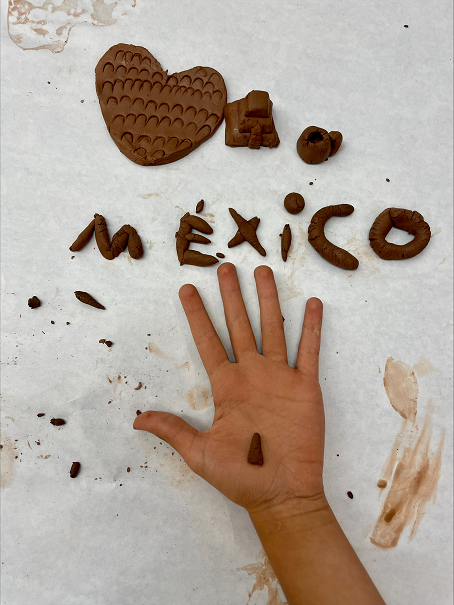 sfpl's tweet photo. We had 57 attendees at our #FridayAfternoonArt
#PlayWithClay, and everyone had a blast! And so
much great sculpture and imagination was on display.
Next Friday Afternoon Art: #DíaDeLosMuertos on
October 27! we hope you can join us. https://t.co/gajnw1BYM4