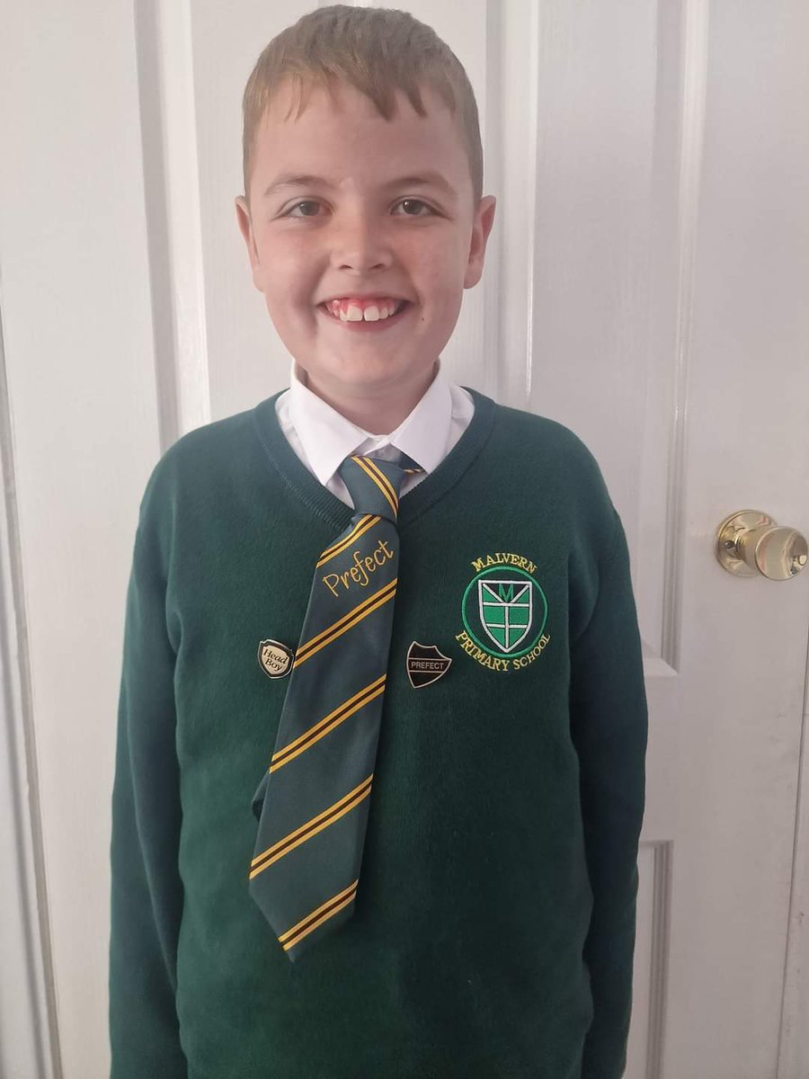 sam_lock11's tweet photo. Super proud aunty of our nathan getting head boy. Well done 👏 @malvernprimary https://t.co/Q0y09jaaSr
