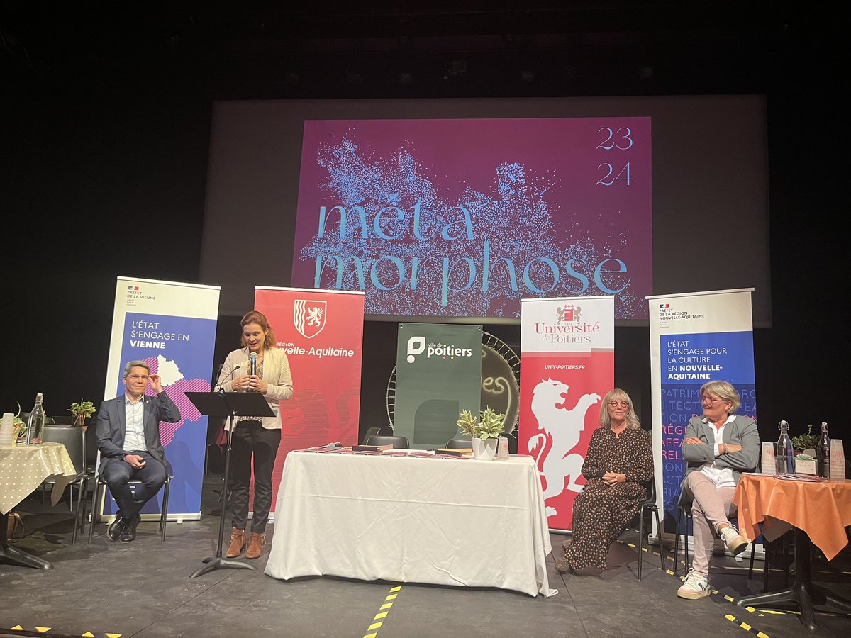 UnivPoitiers's tweet photo. 🎊Le Centre Dramatique National Le Meta s’implante au cœur du campus de @univpoitiers. 
🥇Un #partenariat culturel inédit à #Poitiers et en #France, signé aujourd’hui.
🎭Une nouvelle opportunité culturelle pour toute la communauté universitaire et les habitants du territoire. https://t.co/KeaHZT6ZCJ