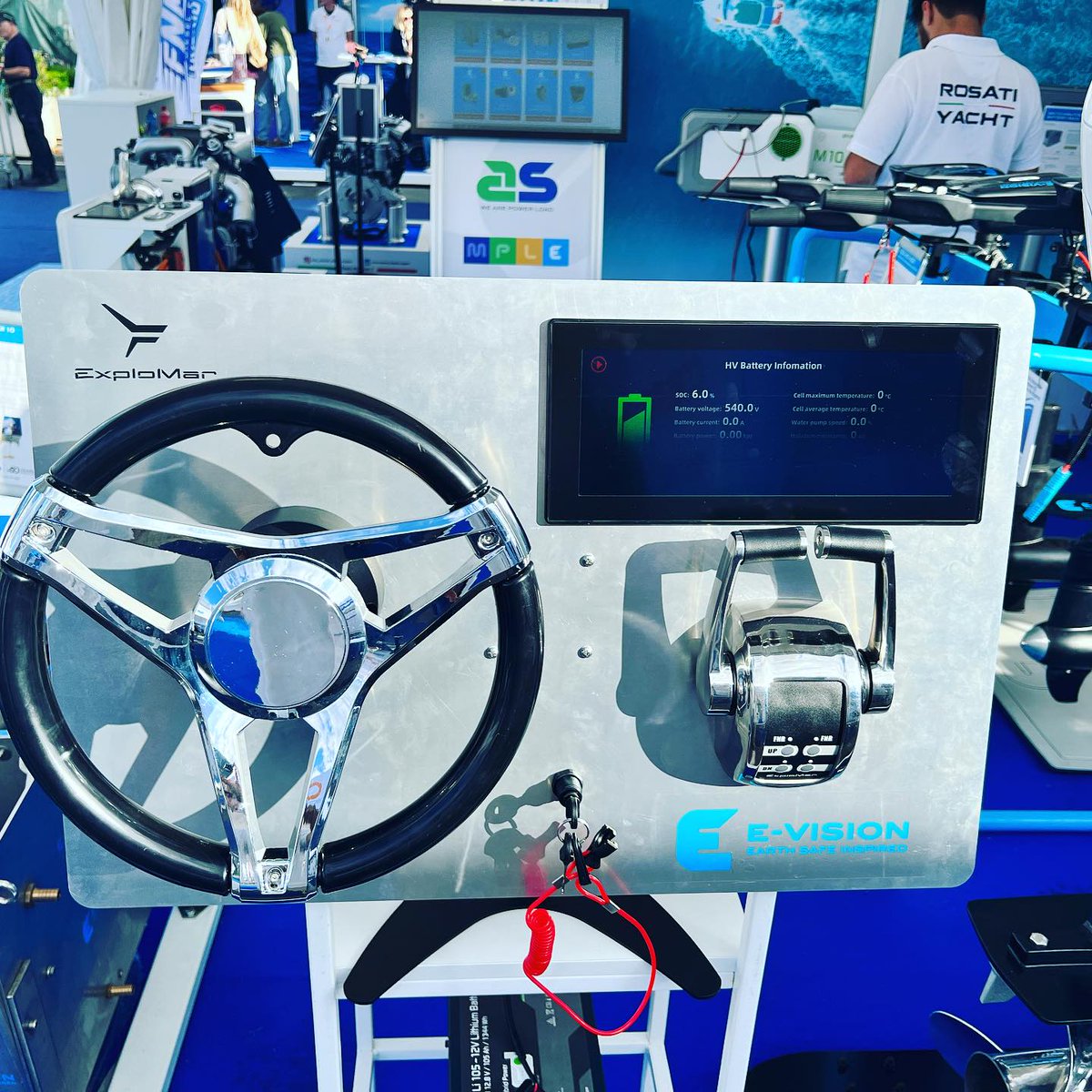 AS_Labruna's tweet image. Il fuoribordo elettrico più potente al mondo è arrivato in Italia! 300 hp 📷📷. Ti aspettiamo al nostro stand al @SaloneNautico di Genova - Power Village YPB 08