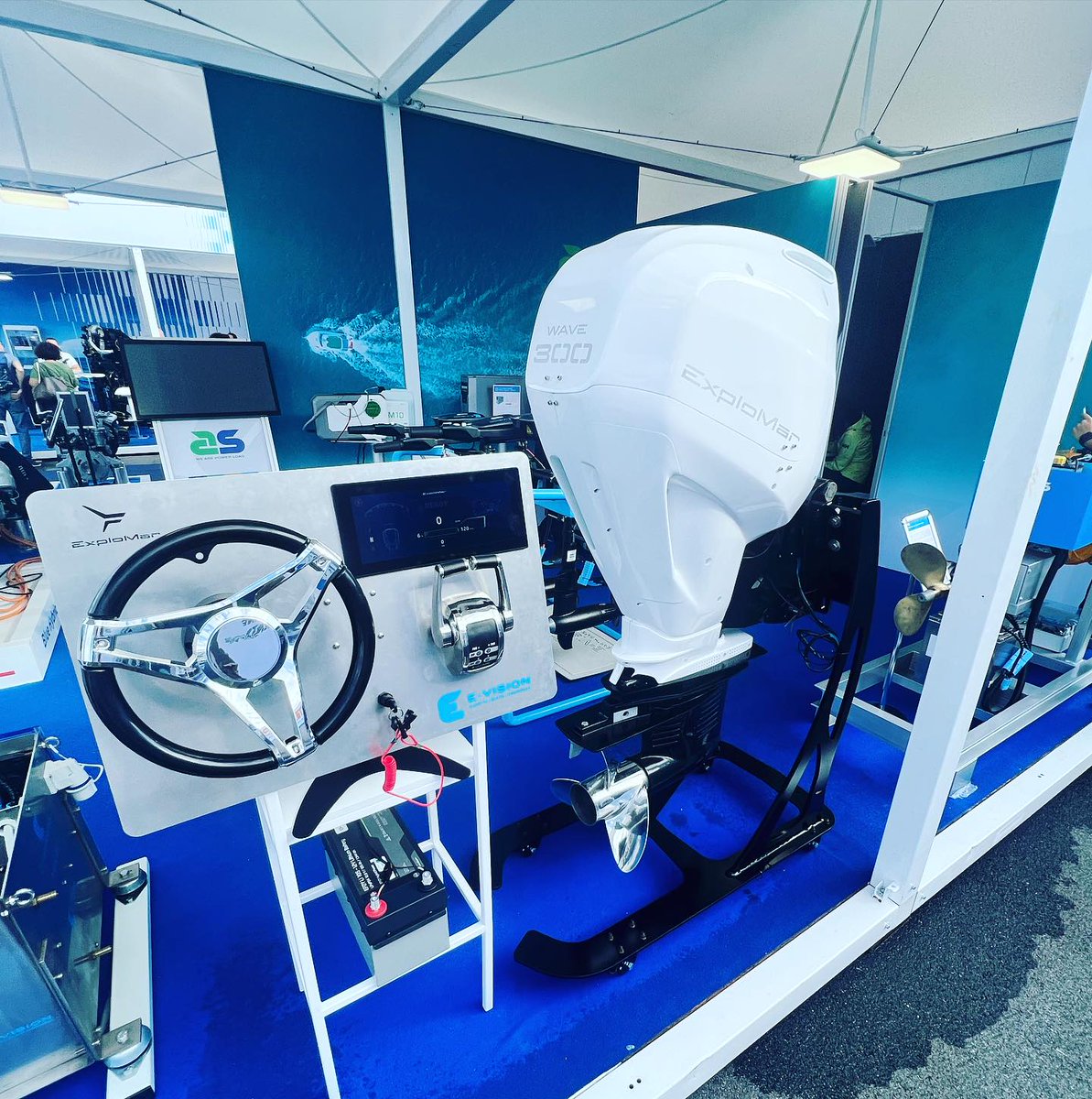 AS_Labruna's tweet image. Il fuoribordo elettrico più potente al mondo è arrivato in Italia! 300 hp 📷📷. Ti aspettiamo al nostro stand al @SaloneNautico di Genova - Power Village YPB 08