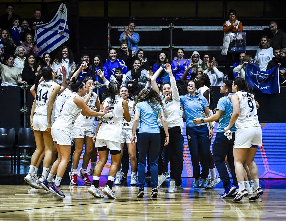 💙 Porque las jugadoras, me van a demostrar 🎶

#VamosLaPlaya | #85AñosDePasión