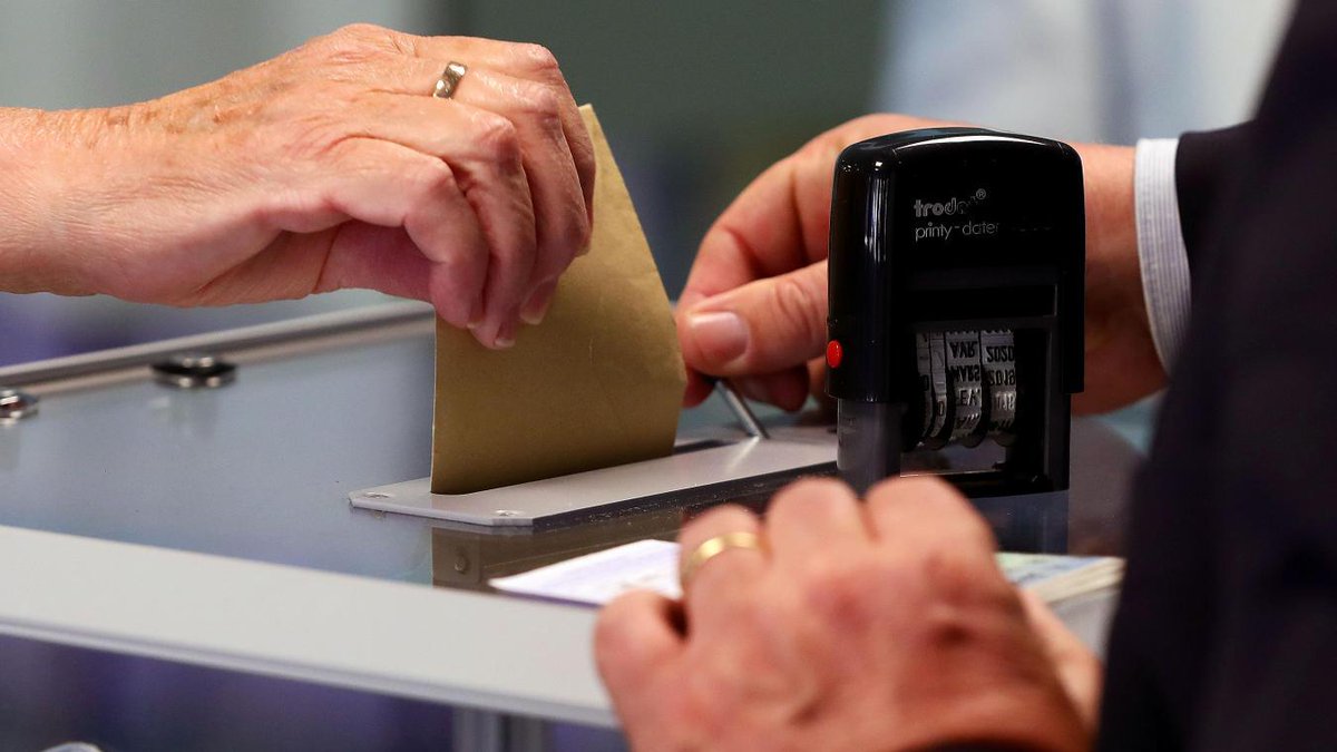 Élection sénatoriale : toujours pas de Cambrésien au Palais du Luxembourg lavoixdunord.fr/1377375/articl…