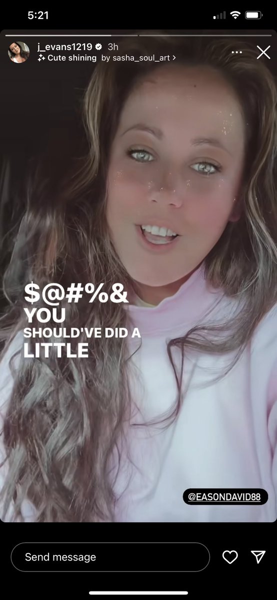 lTweetStuff's tweet photo. Couldn’t imagine going as hard as JE does for such a deadbeat like DKD. Like really, girl he has cost you EVERYTHING! Family, friends, your career. All while he refuses to get a real job but here you are making a clown of yourself for him 😂🤡
#ItsSadReally #StayStupid #Muppet https://t.co/CeG7oWb9Ur