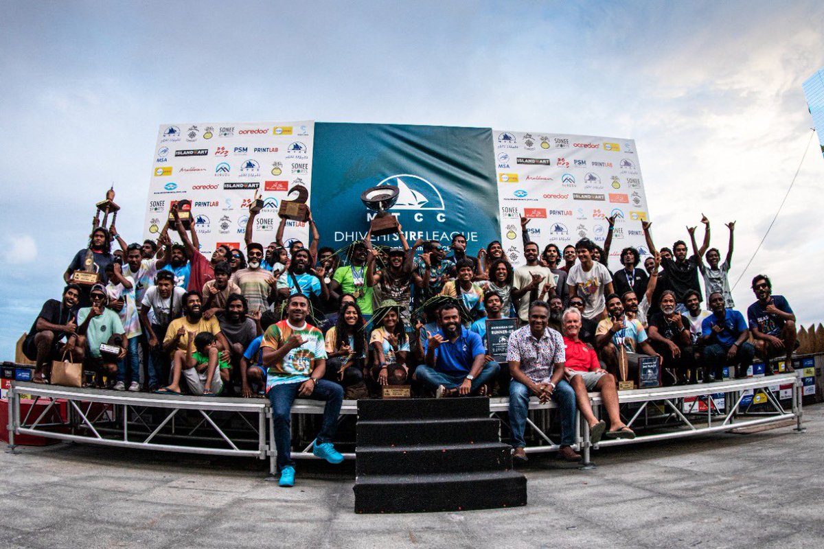 AhmedMahloof's tweet image. ސަރފިންގ ކުރިއަރުވަން މިސަރުކާރުން ކުރި މަސައްކަތާއި ވައިވެސް އެޅިލާ ހިސާބަށް ބަޔަކަށް ނާދެވޭހާ މަސައްކަތް މިސަރުކާރުންވާނީ ކޮށްދީފަ.

• ރާޅުގަނޑު ސަރަހައްދު ޔޫތު މިނިސްޓްރީގެ ދަށަށް ބަދަލުކޮށް އެއީ ނޭޝަނަލް ސާރފިން ސްޓޭޑިއަމް ގެގޮތުގައި 9 މެއި 2023 ގައި ކެބިނެޓުންވާނީ…