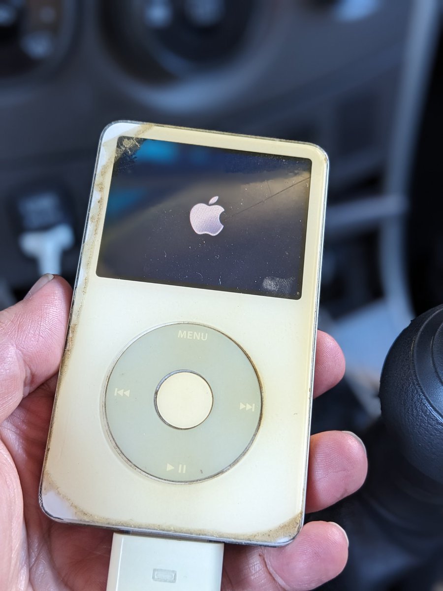 rtothemike's tweet photo. Still own and regularly use my iPod (just in my car though because it has to be plugged in to work). @Baconsale #ImAnOld https://t.co/jWj4smBU7J