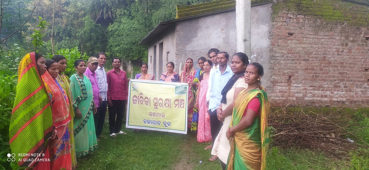 JSMKandhamal's tweet image. Jeebika surakhaya manch, chakapada BLC meeting was Organised for strengthening and sustainability #atamashaktitrust #MSMO #Osm #12baje #collectiveaction #traning #Meeting #empowerment