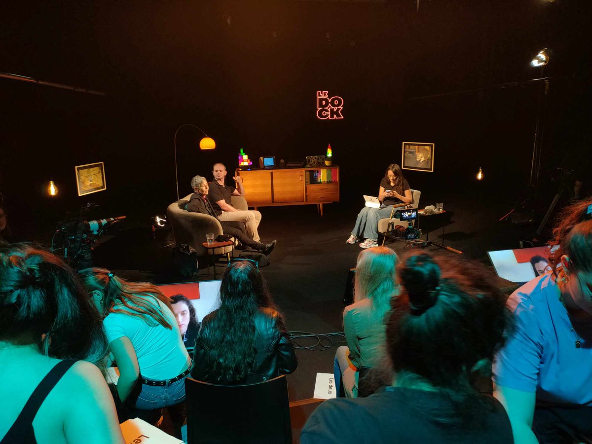ARTEfr's tweet photo. 🎶 On i-rat, on sau-rat sauver notre existence 🐀

Le stream react sur « Les rats des villes » présenté par @ultiaa commence tout de suite !

#LeDock avec un public de ratus 👉 Twitch/artefr https://t.co/QaY3C7XtcN
