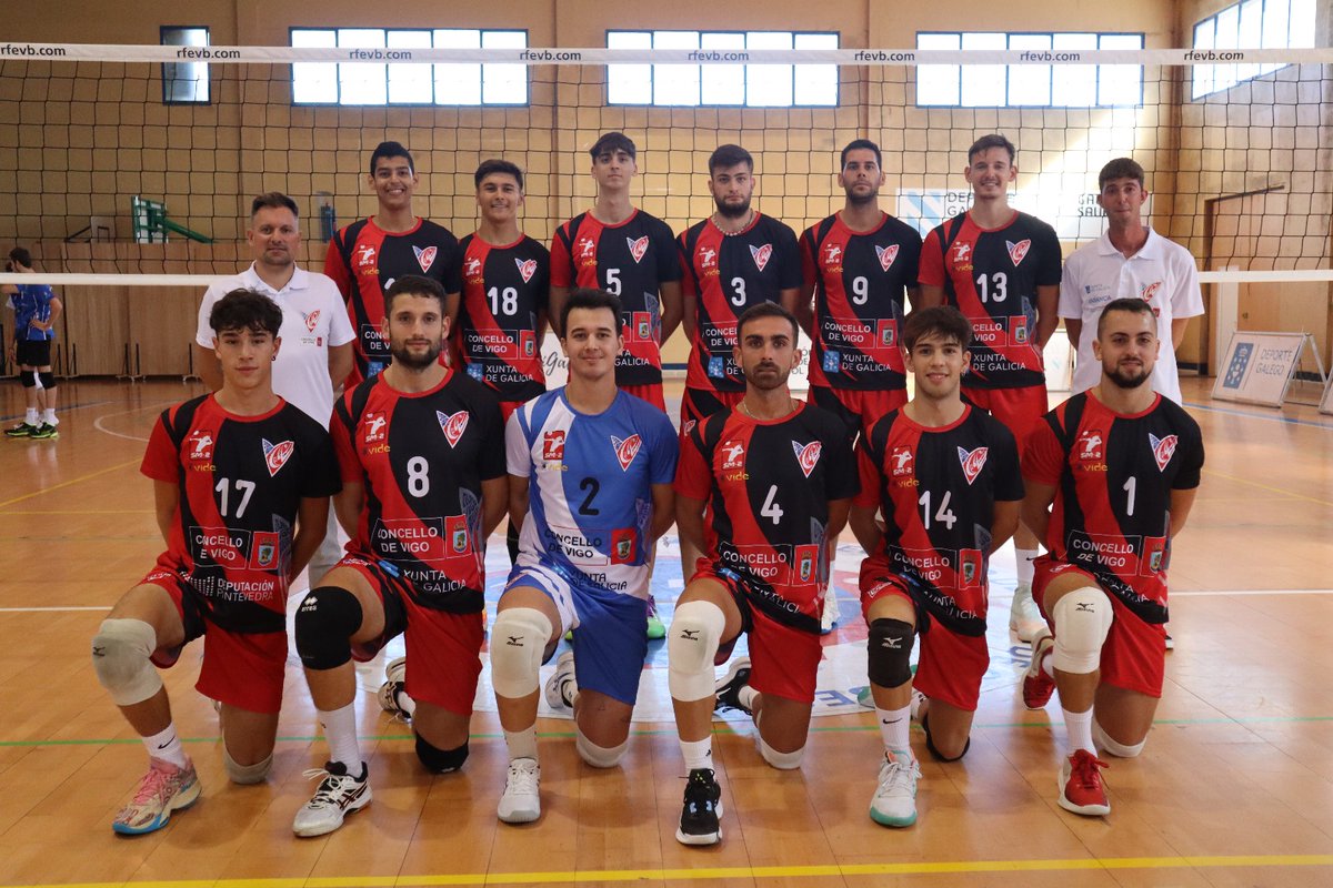 VoleiGalego's tweet photo. 📸 Equipos masculinos na XL Copa Galicia!

🏆 @cvemevelugo 
🥈 @aldebaransansa
🏅 @clubvigovoleibo
🏅 @voleydumbria https://t.co/grYwXTYPCW