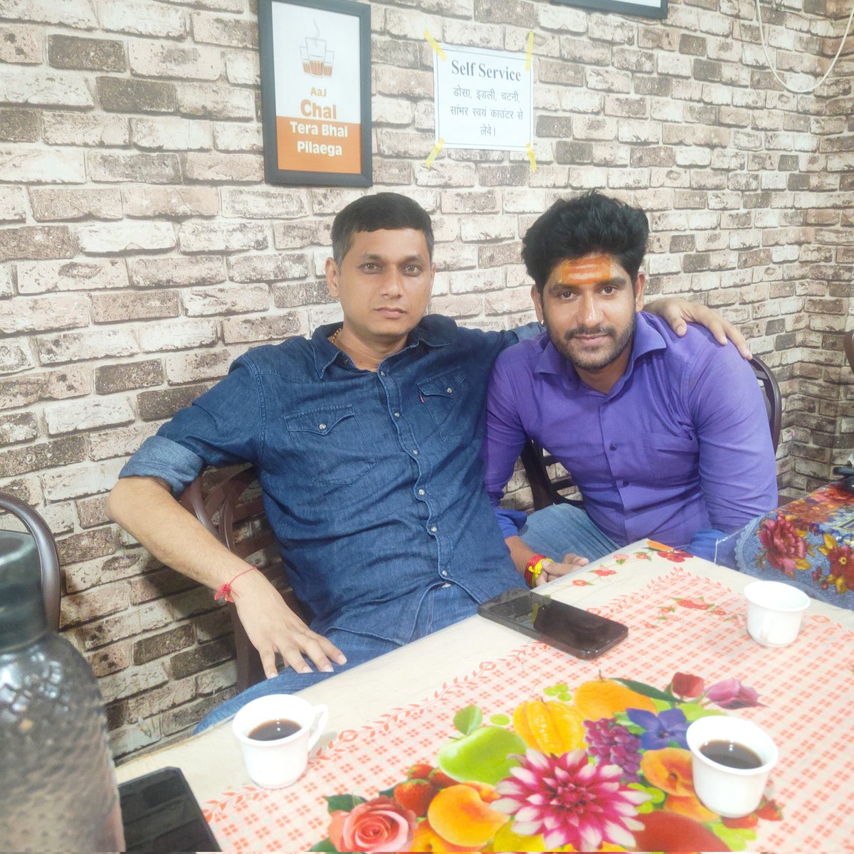 ramdootnikku's tweet photo. अधर्म में भी कहीं धर्म था,
जब कौरवों के संग कर्ण था,
@gyanendrat1 एक ऊर्जा मिलती है आपसे
जैसे आप की सूचना मिलती है हम दौडे चले आते हैं,
बहुत बहुत धन्यवाद् @Abhinav_Pan भाई
बच्चे आपका बेसब्री से इंतजार कर रहे थे।
सही समय मे आकर
#psc_scam का मुद्दा उठाया आपने,, https://t.co/6mBiSlttoP