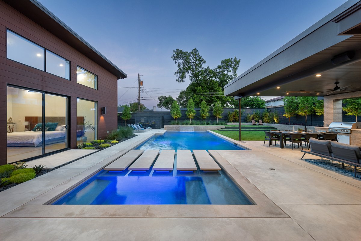 AquaTerraDesign's tweet photo. Just a jump, skip, and a hop away! Floating step pads are a fan favorite and are in most of our builds. What do you think? https://t.co/v5hYiSJqop