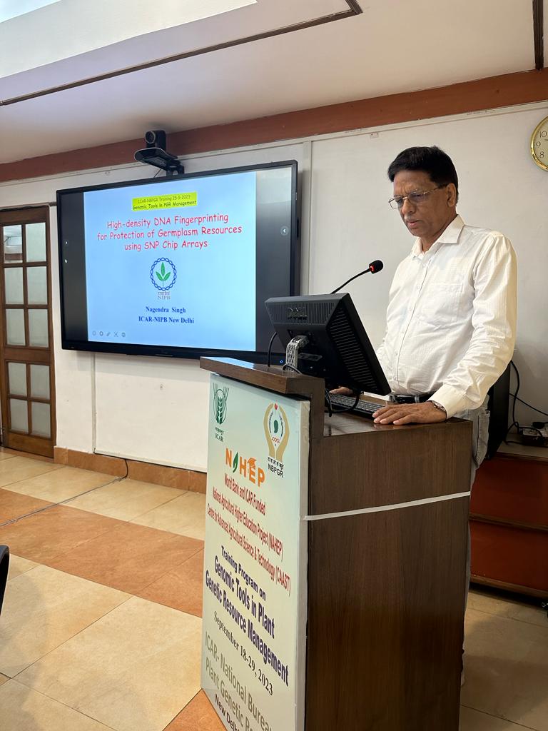 Day 7 Looking too close to visualise the differences. SNP chips serve the purpose for high density DNA fingerprinting.Todays trainees got opportunity to learn from most experienced researcher Prof. Dr N K Singh, BP Pal chair,@ICAR_NIPB. @IcarNahep-CAAST