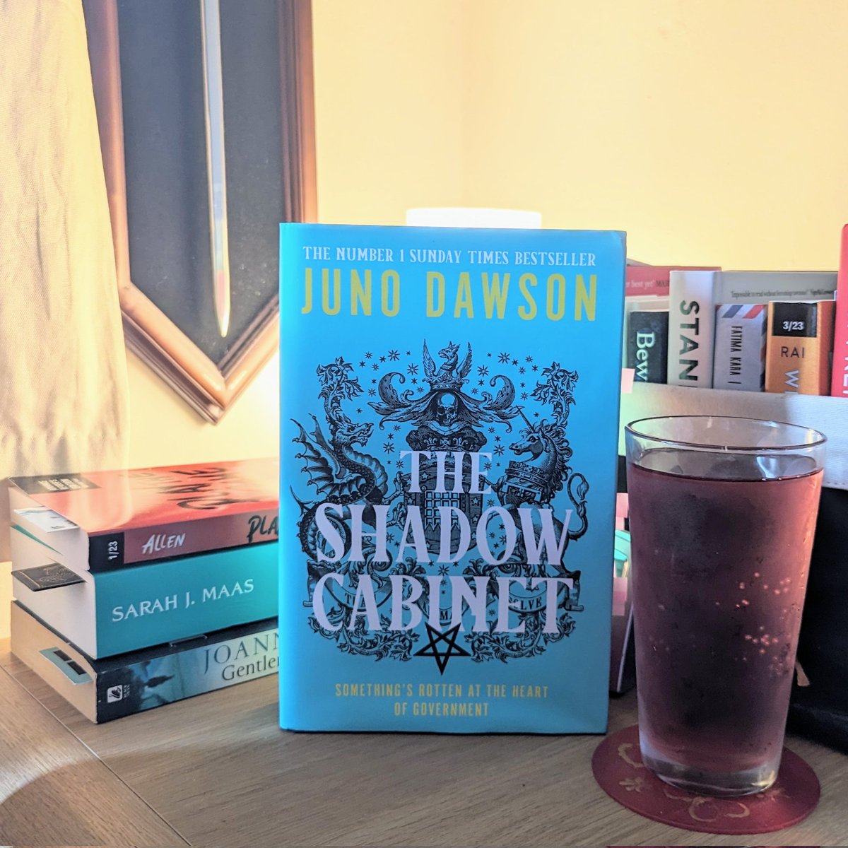 📖🍿🎧 What This Week 🎧🍿📖

📖 The Shadow Cabinet @junodawson Play The Game @CharleneAWrites (ad-pr), ACOMAF, Gentlemen & Players @Joannechocolat

🍿 James Patterson discuss 12 Months To Live with @FaneProductions 

🎧 The Discomfort of Evening Marieke Lucas Rijneveld