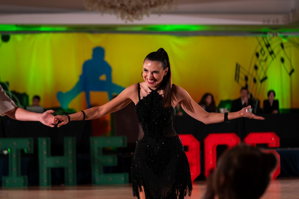 DanceWithMeUSA's tweet image. When you NAIL your routine 🤩💃🥳

#danceroutine #dancedance #ballroomdance